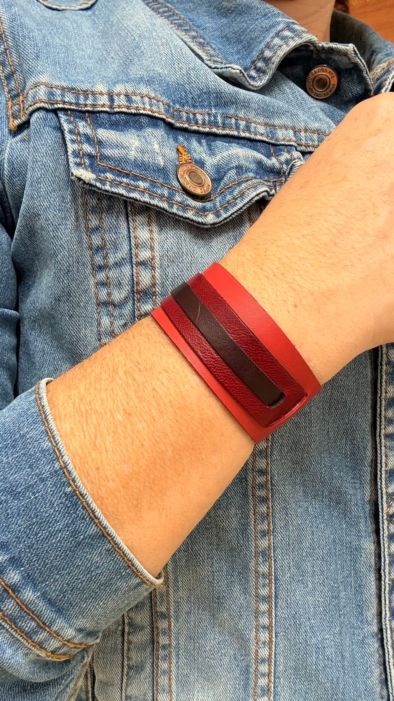 Courage Bracelet. Rojo