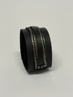 Courage Bracelet de cuero negro y plateado – Virtue Collection Mangel Delferri