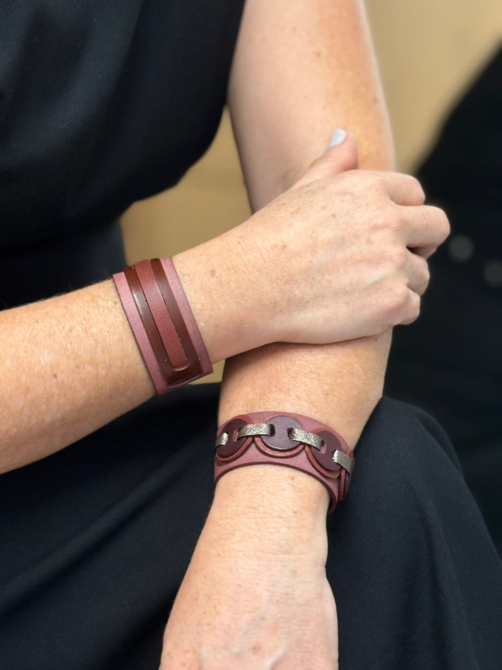 Courage Bracelet. Malva y marrón