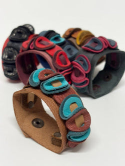 Jolliness_Bracelet- Mangel Delferri